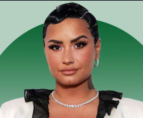 The hairline of Demi Lovato