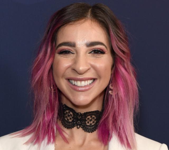 The hairline of Gabbi Hanna