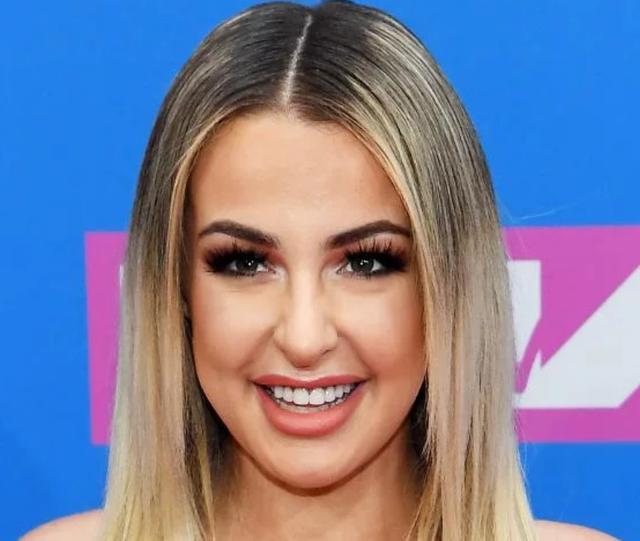 The hairline of Tana Mongeau